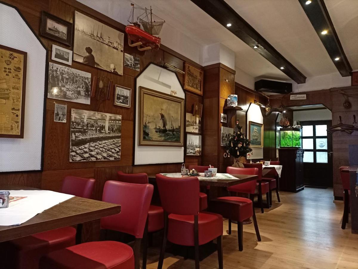Hotel An Der Karlstadt Μπρέμερχαφεν Εξωτερικό φωτογραφία